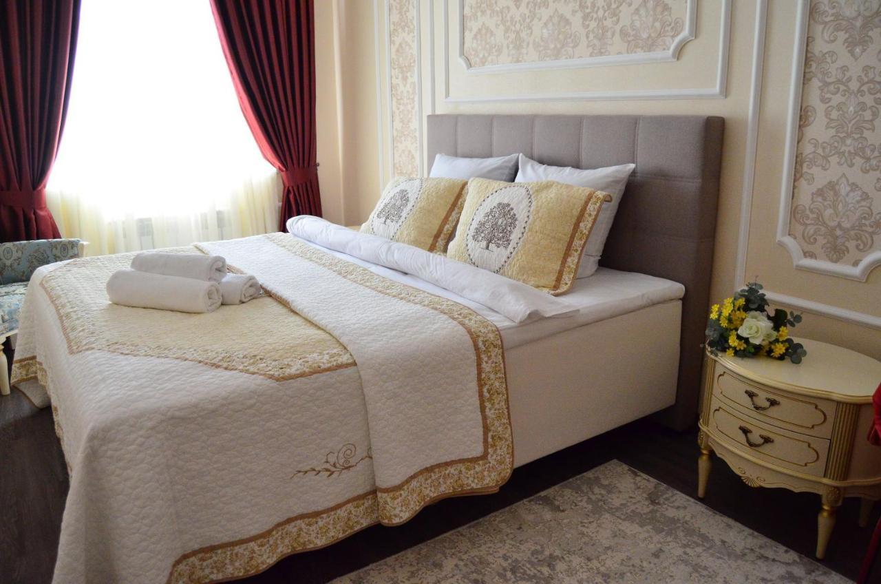 Golden Park Hotel Pavlodar Exterior photo