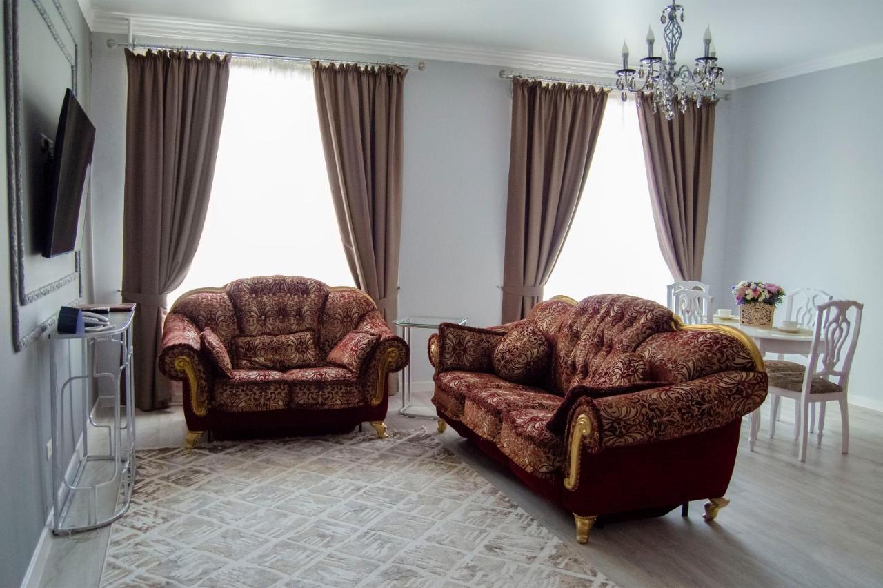 Golden Park Hotel Pavlodar Exterior photo
